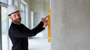 Mängelanzeige am Bau: Inhalt, Form und Fristen nach BGB und VOB/B